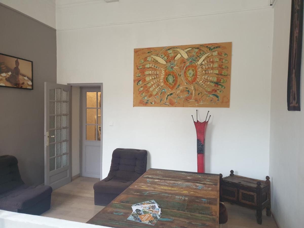 Charmant Appartement Coeur Village Provencal Lambesc Εξωτερικό φωτογραφία