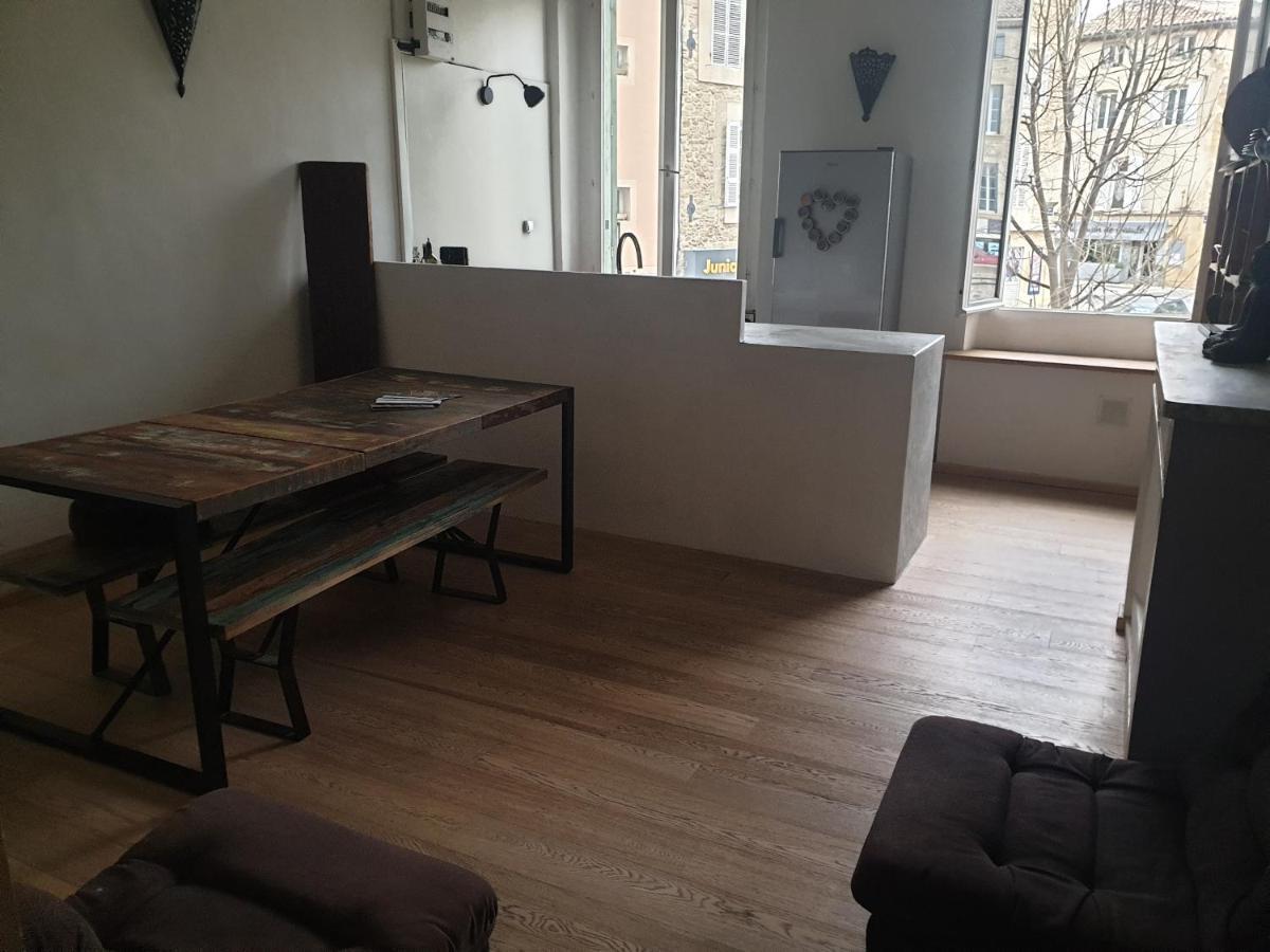 Charmant Appartement Coeur Village Provencal Lambesc Εξωτερικό φωτογραφία